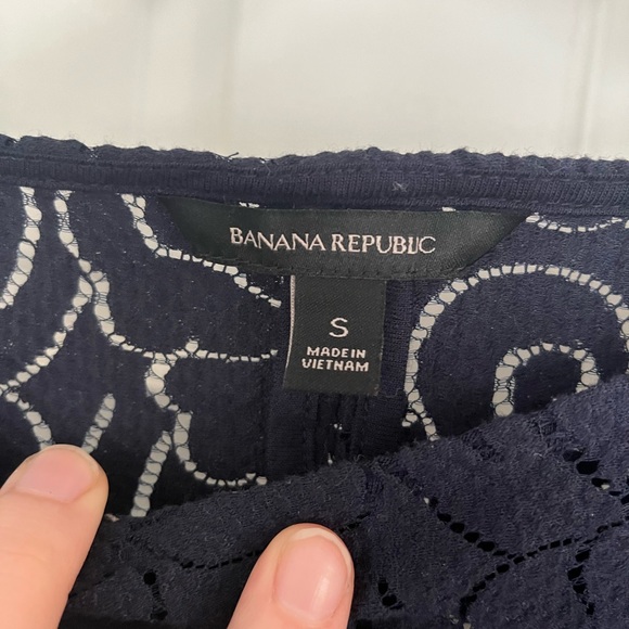 Banana Republic Blouse, Short Sleeve, Navy - Picture 3 of 3